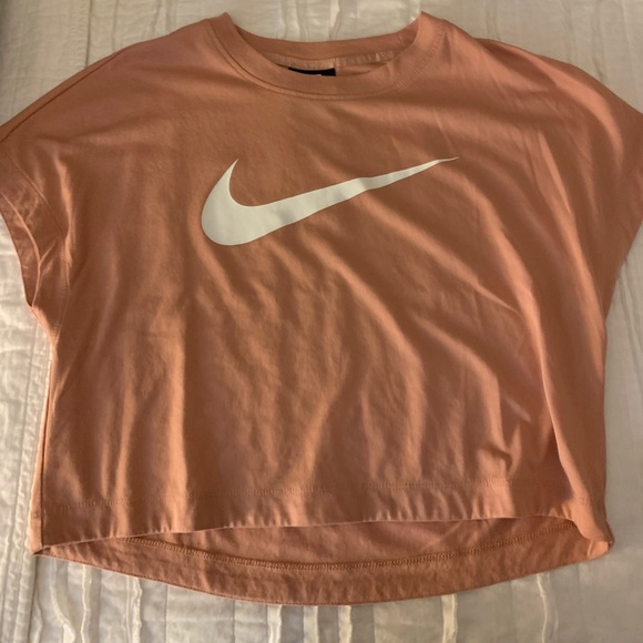 Nike Crop Tee - Picture 2 of 2